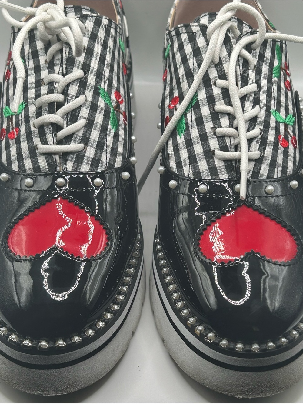 Betsy Johnson’s Black Patent Platform Oxfords with Red Heart and - Picture 3 of 5